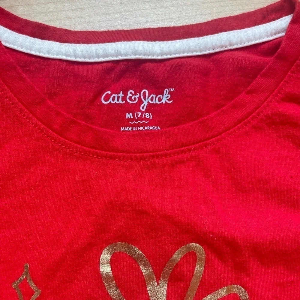 Christmas pajama set size 7 like new carters cat and Jack fleece pants and top